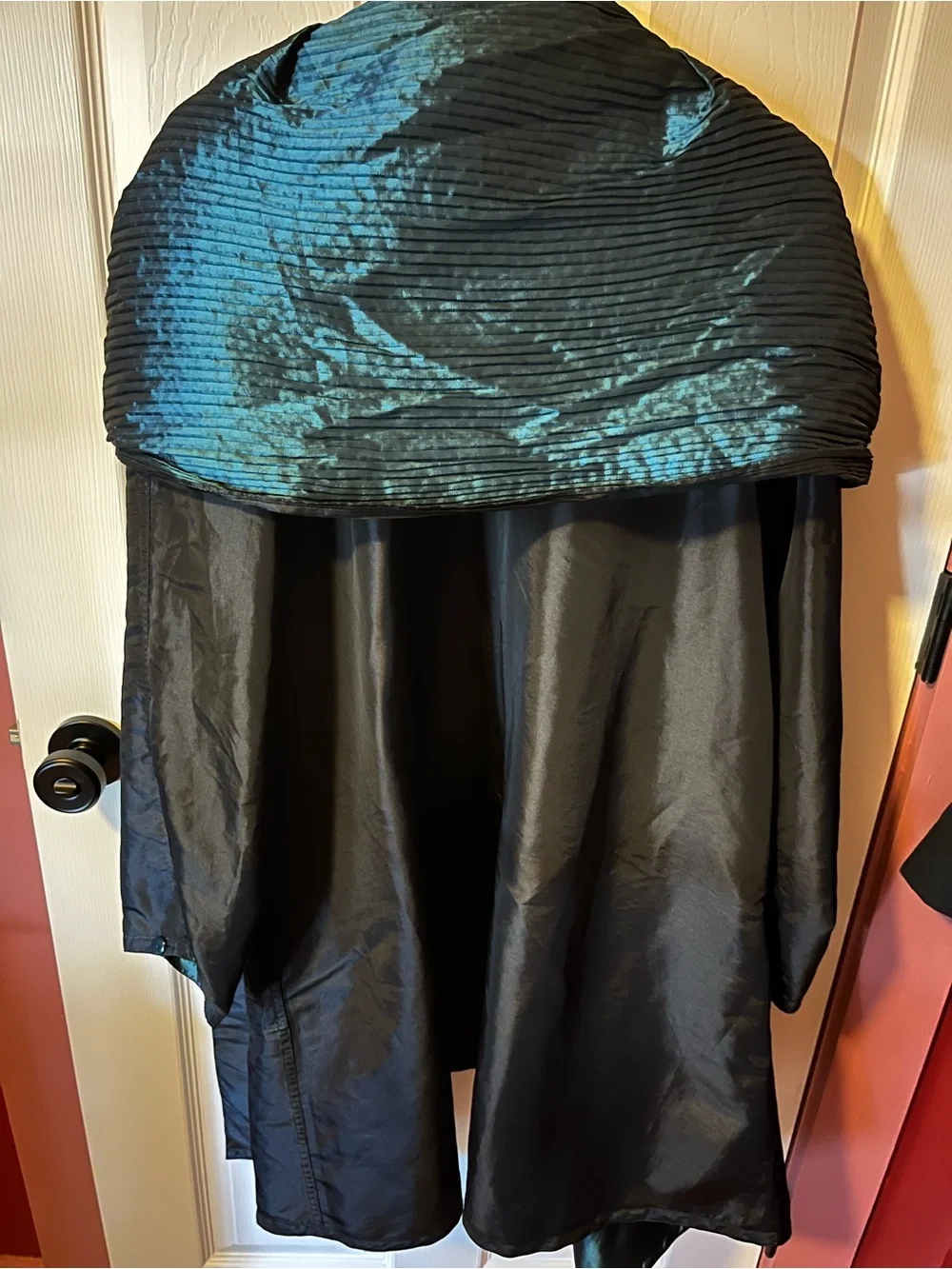 Vintage Black Opera Coat with Iridescent Teal Pleated Collar - Picture 2 of 3